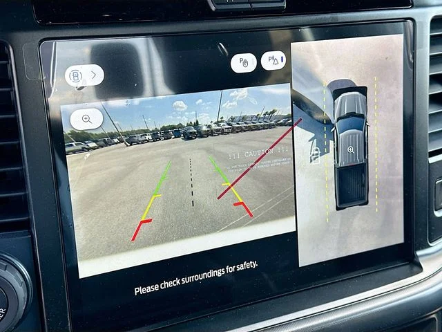 New 2025 Oxford White Ford Tremor image 9