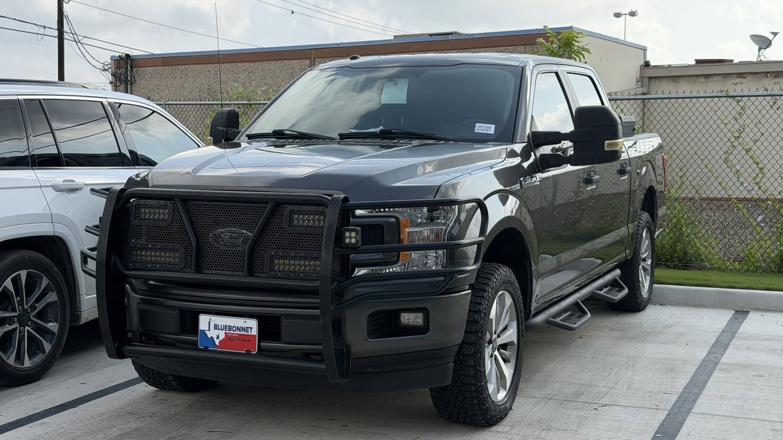 Certified Used 2018 Magnetic Ford XL image 11