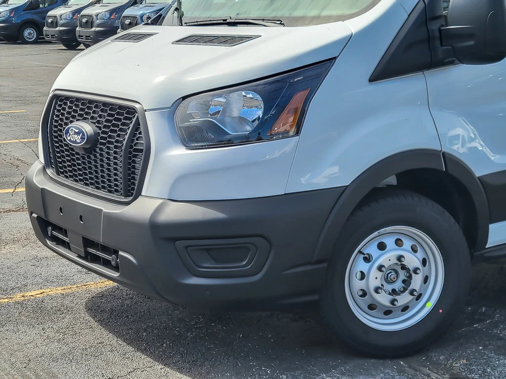 New 2026 Oxford White Ford Cargo Van image 1