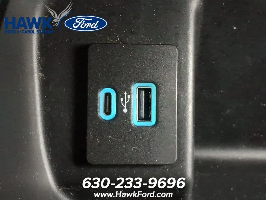 Certified Used 2023 Oxford White Ford XLT image 13