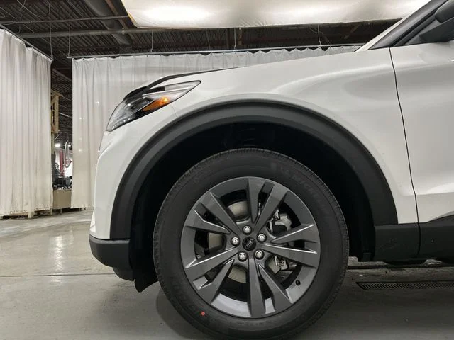 New 2026 Star White Metallic Tri-Coat Ford Active image 20