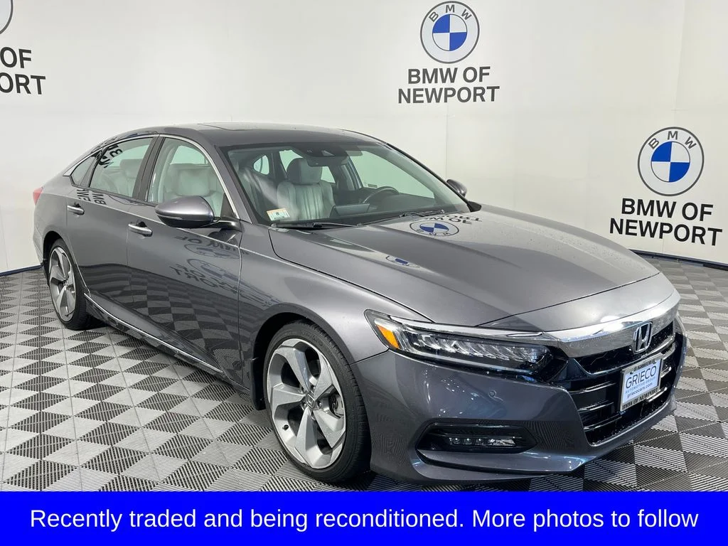 Used 2019  Honda Touring 2.0T image 1