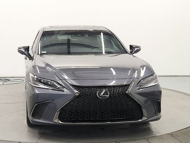Used 2024 Gray Lexus 300h F SPORT Handling image 2