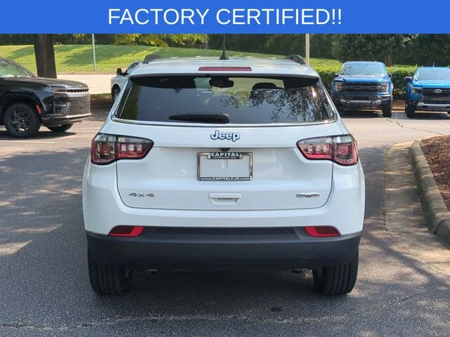 Used 2024 White Jeep Latitude image 4