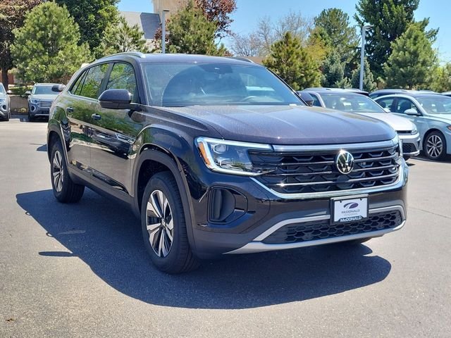 New 2026 Black Volkswagen 2.0T SE image 2