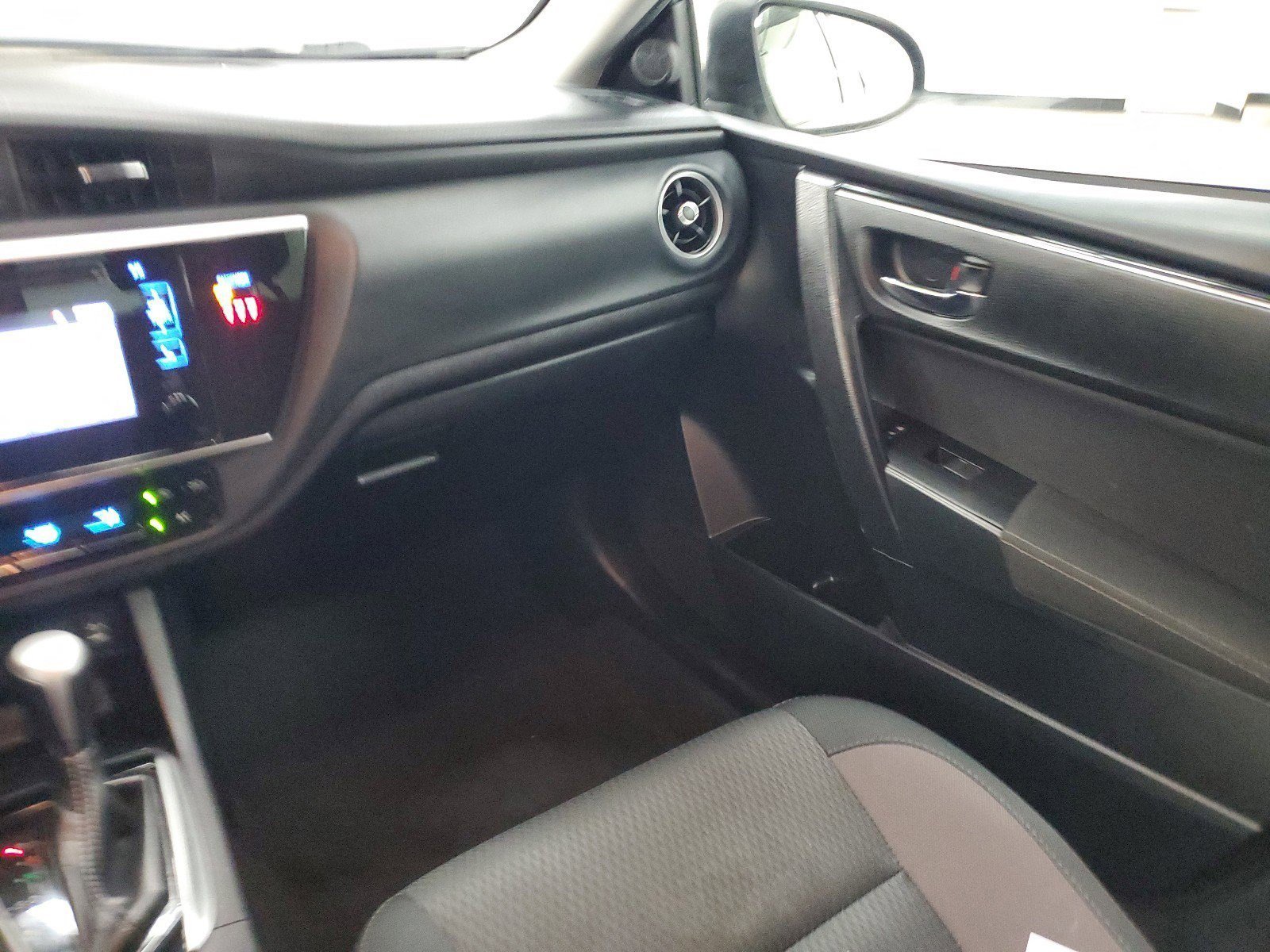 Used 2019 Classic Silver Metallic Toyota LE image 15