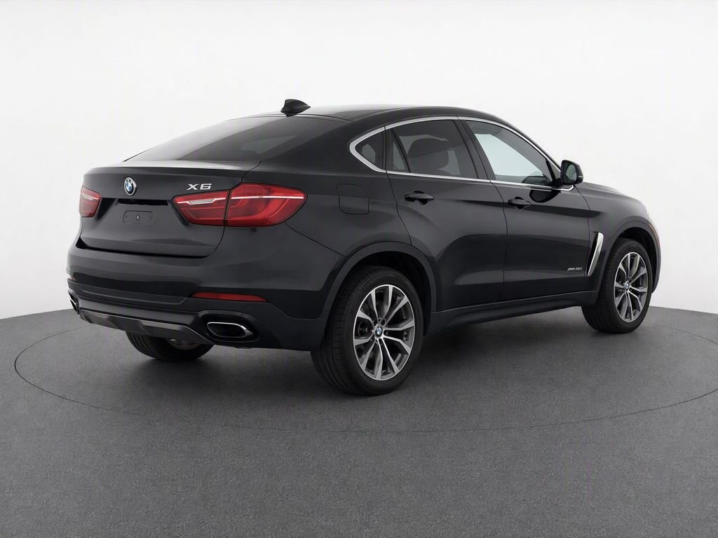 Used 2019 Black Sapphire Metallic BMW sDrive35i image 5