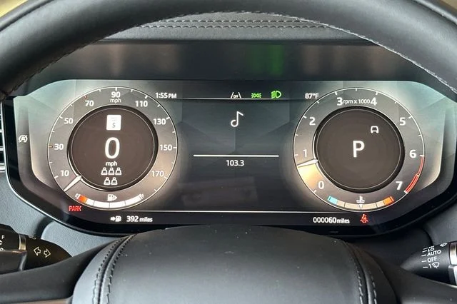 New 2026 Fuji White Land Rover SE image 23
