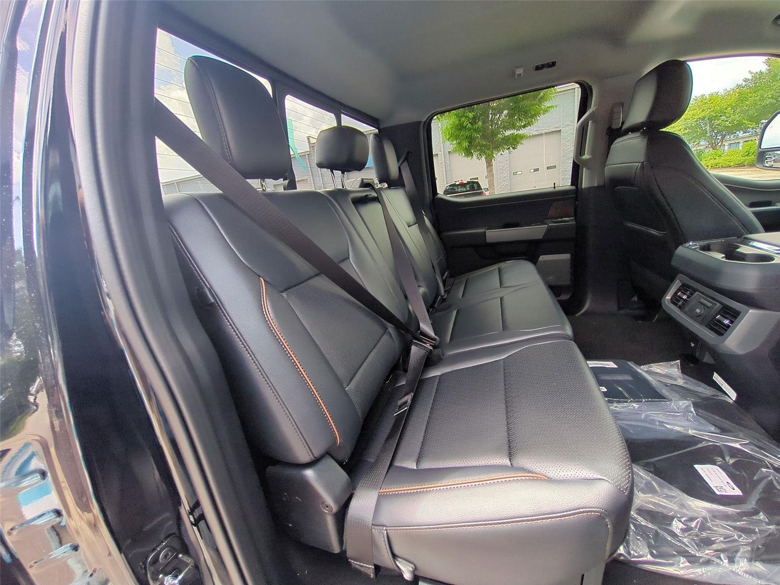 New 2026 Agate Black Metallic Ford F-250® Lariat® image 36