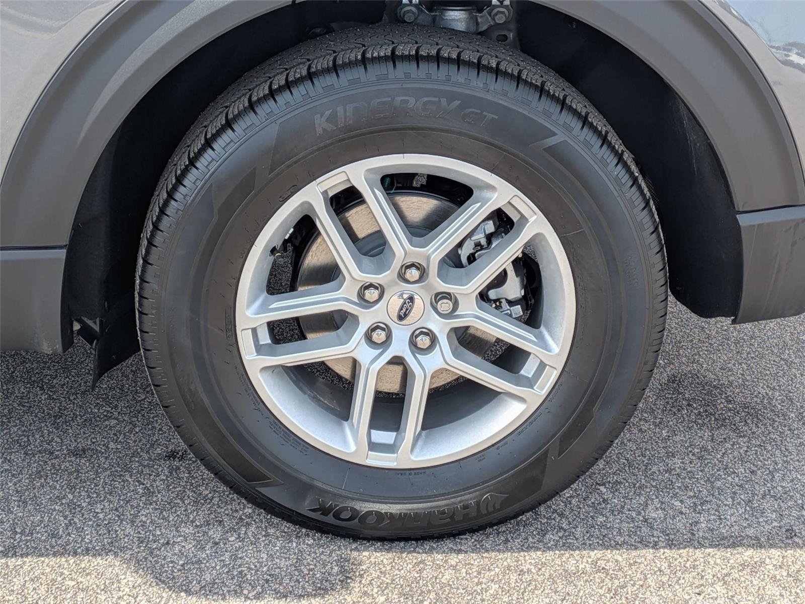 New 2026 Carbonized Gray Metallic Ford Active image 13