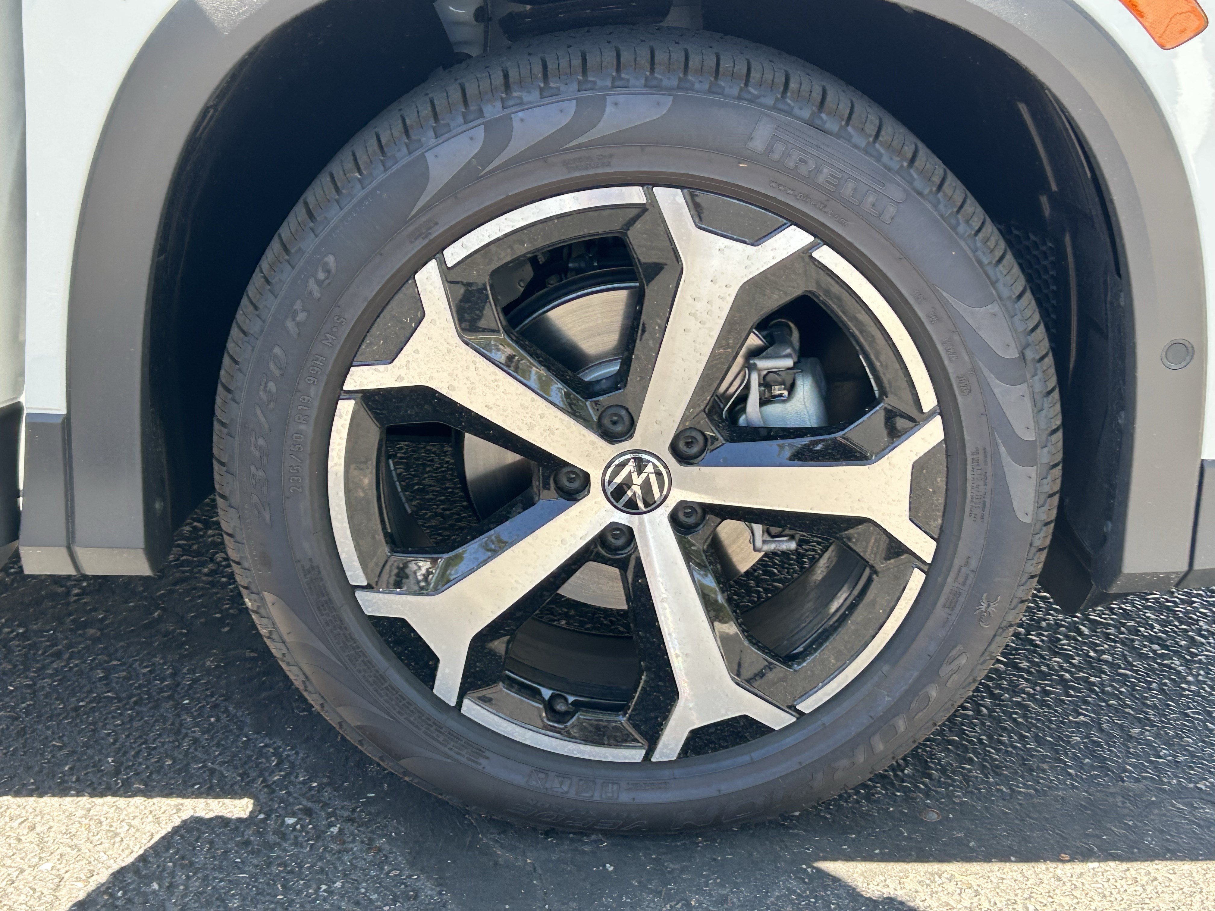 New 2026 Au Volkswagen SE image 5