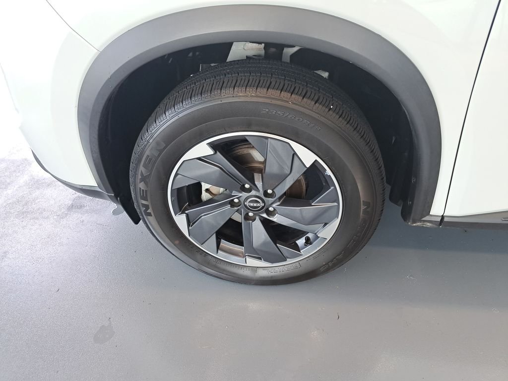 Used 2024 White Nissan SV image 36