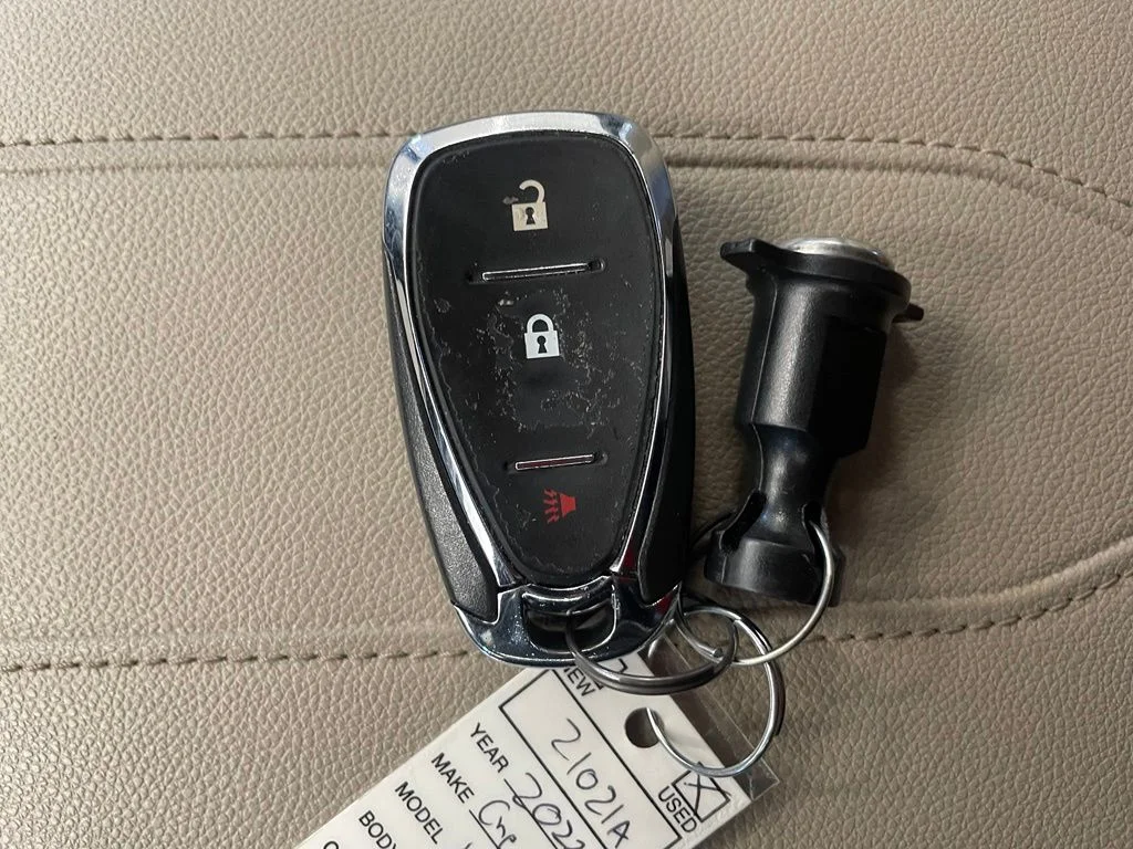 Used 2022 White Chevrolet LS image 19