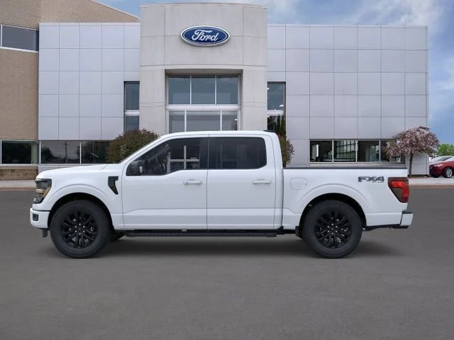 New 2026 Oxford White Ford XLT image 3