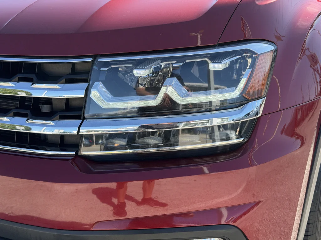 Used 2019 Red Volkswagen 3.6L V6 SE image 9