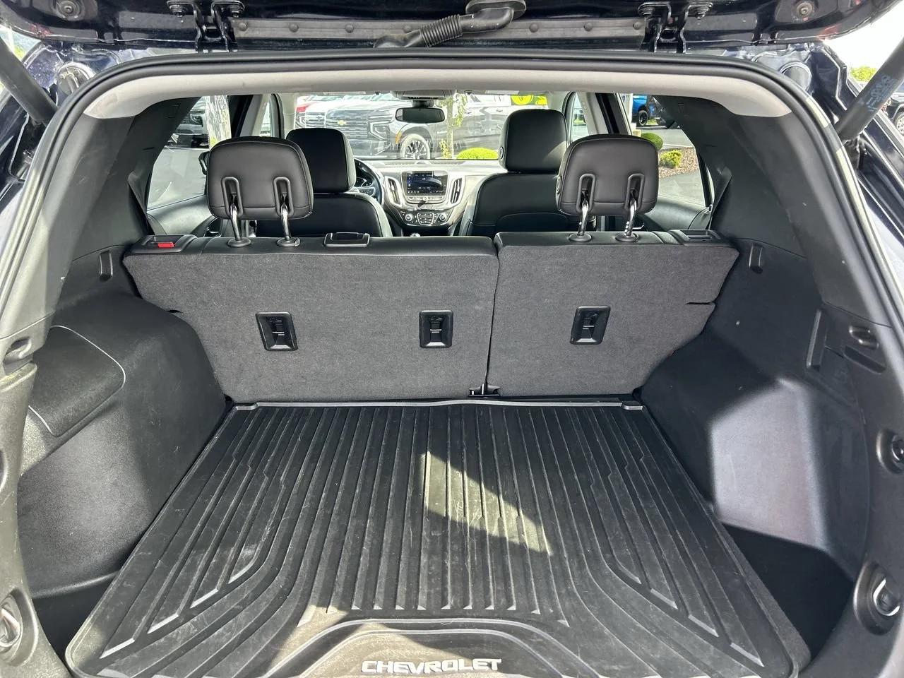 Used 2020 Midnight Blue Metallic Chevrolet Premier image 19