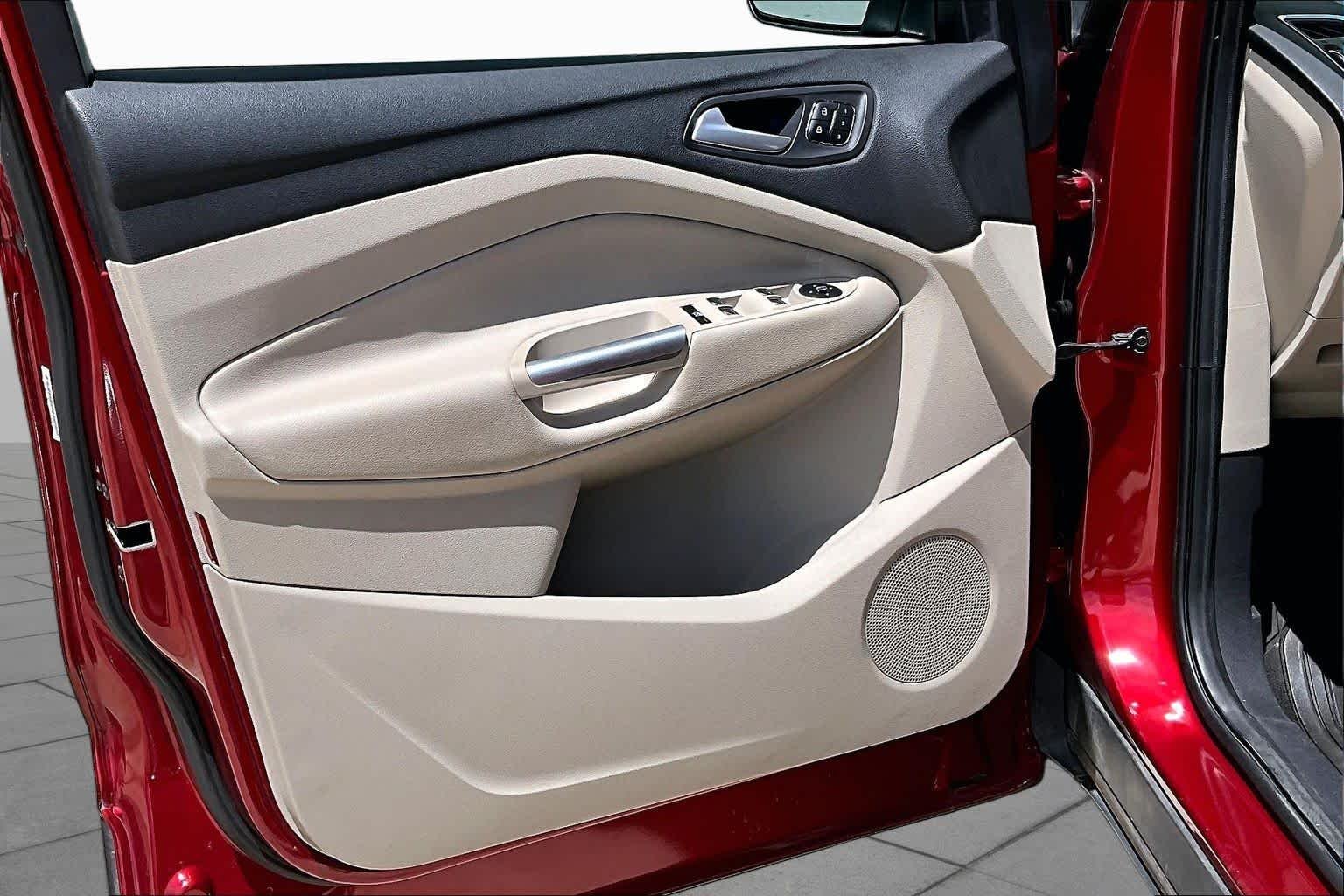 Used 2013 Ruby Red Ford SEL image 22