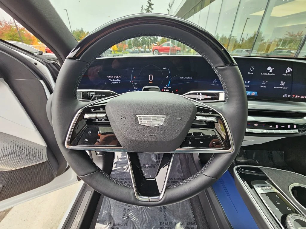 Certified Used 2024 Crystal White Tricoat Cadillac Luxury 2 image 19