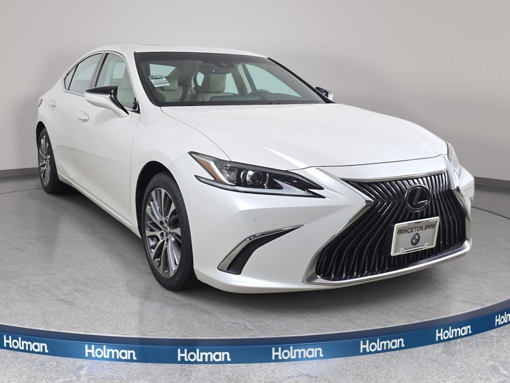 Used 2020 White Pearl Lexus 350 image 4