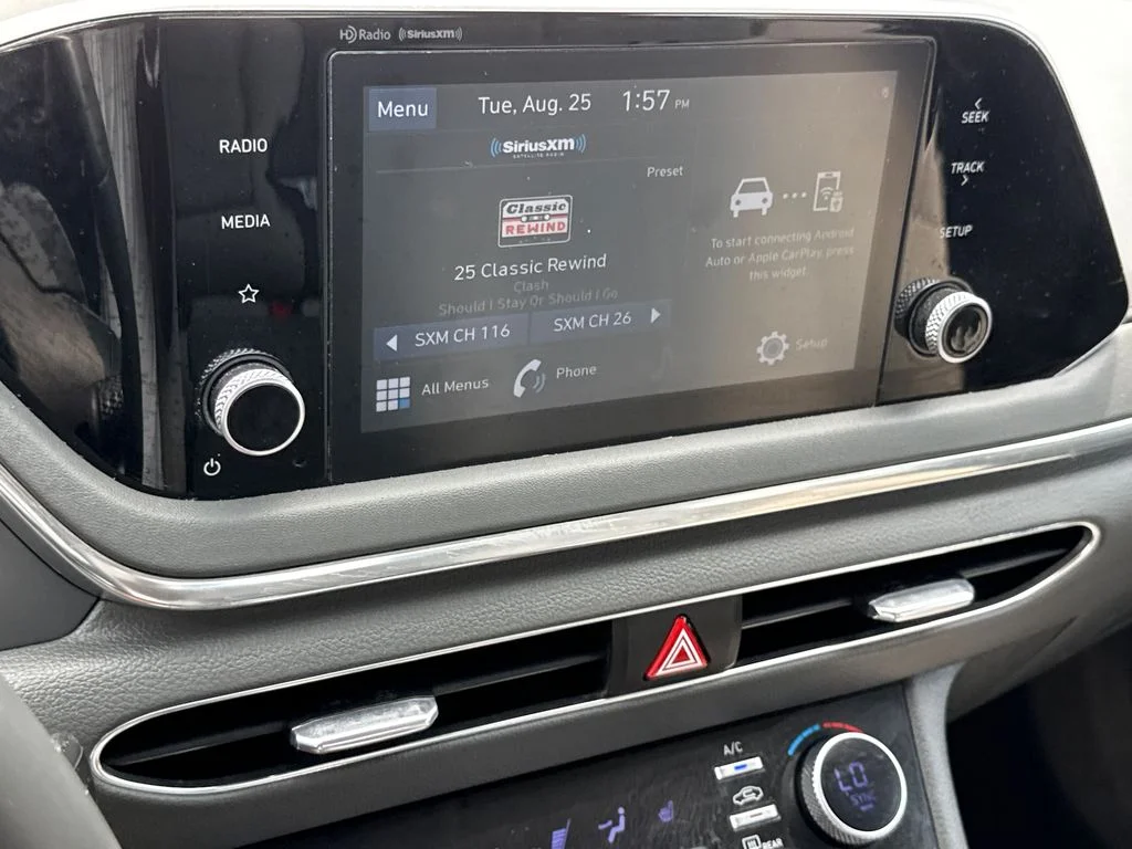 Used 2021 Gray Hyundai SEL image 23