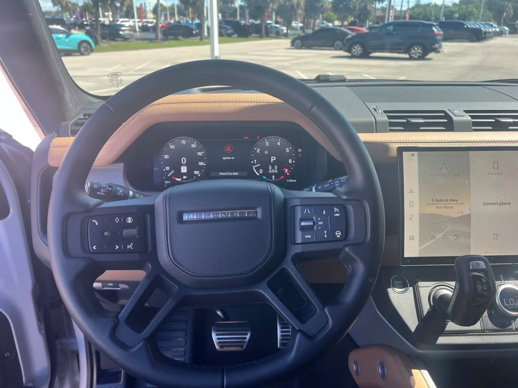 Used 2026 White Land Rover X image 9