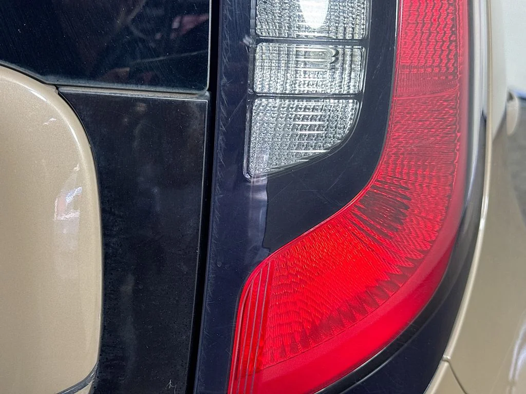 Used 2014 Brown Kia Plus image 29