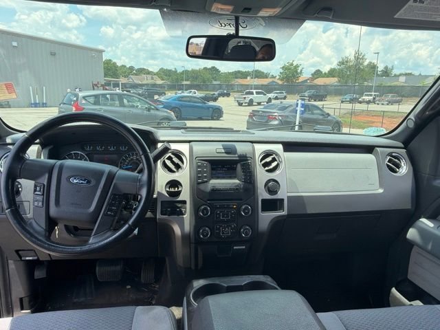 Used 2014 Black Ford XLT image 12