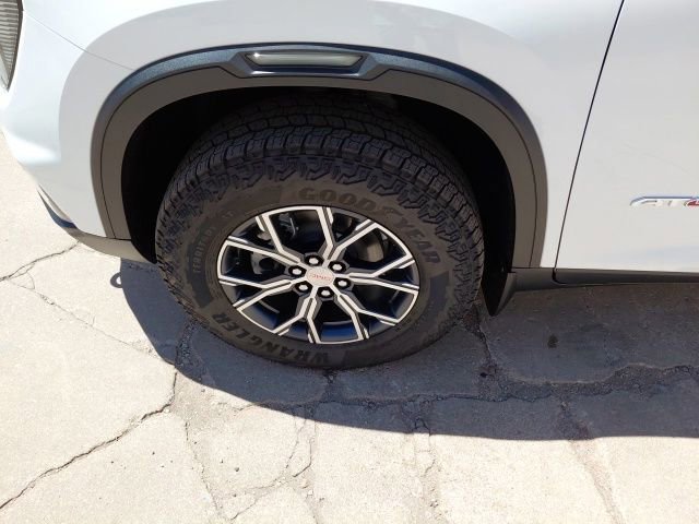 New 2026 Summit White GMC AT4 image 36