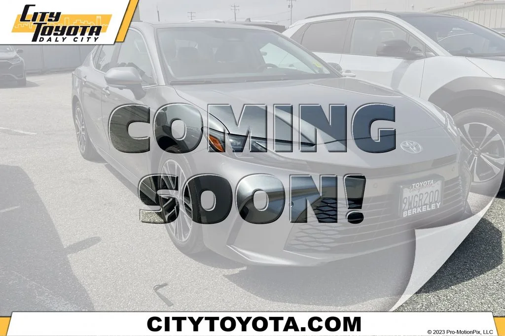 Used 2026  Toyota XLE image 1