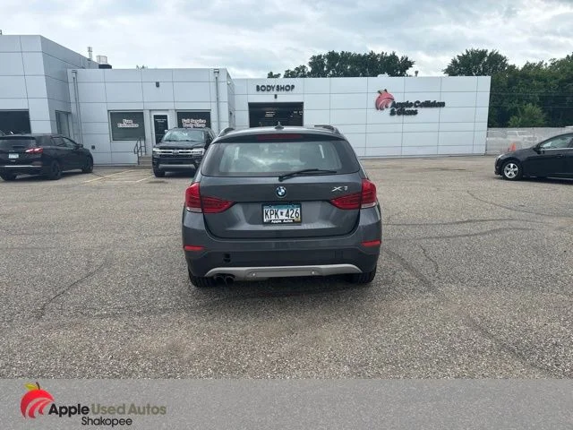Used 2015 Gray BMW xDrive28i image 5