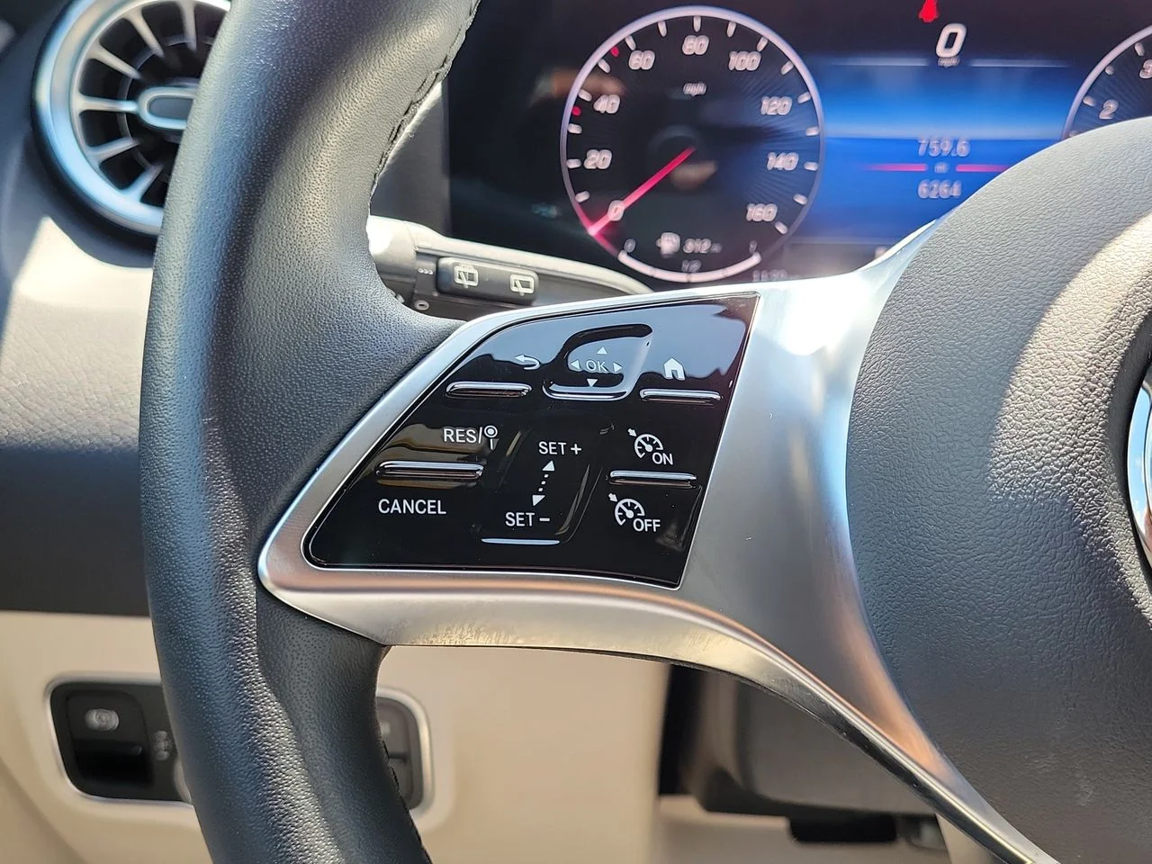 Certified Used 2026 White Mercedes-Benz GLA 250 image 31