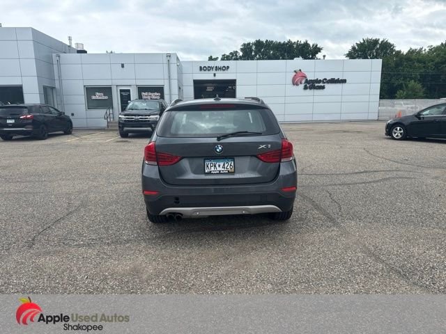 Used 2015 Gray BMW xDrive28i image 5