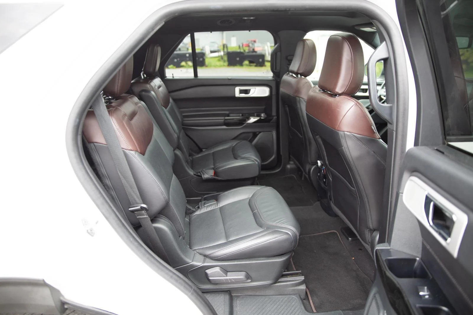 2021 Ford Explorer Platinum - Photo 25
