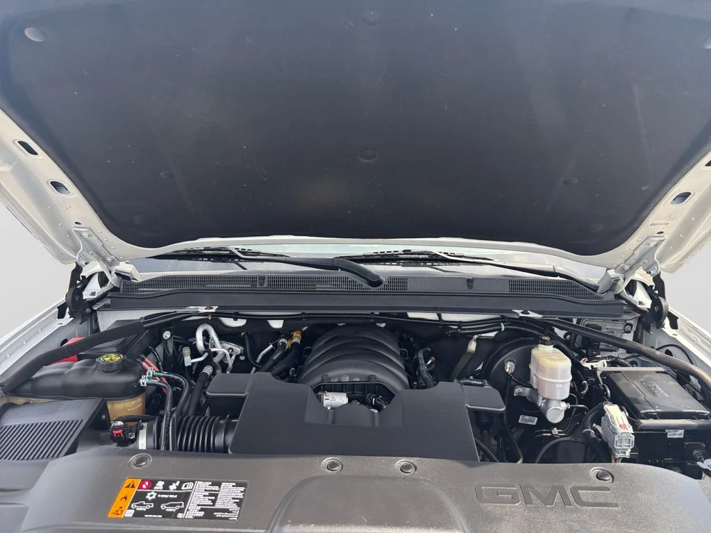 Used 2020 White GMC Denali image 20