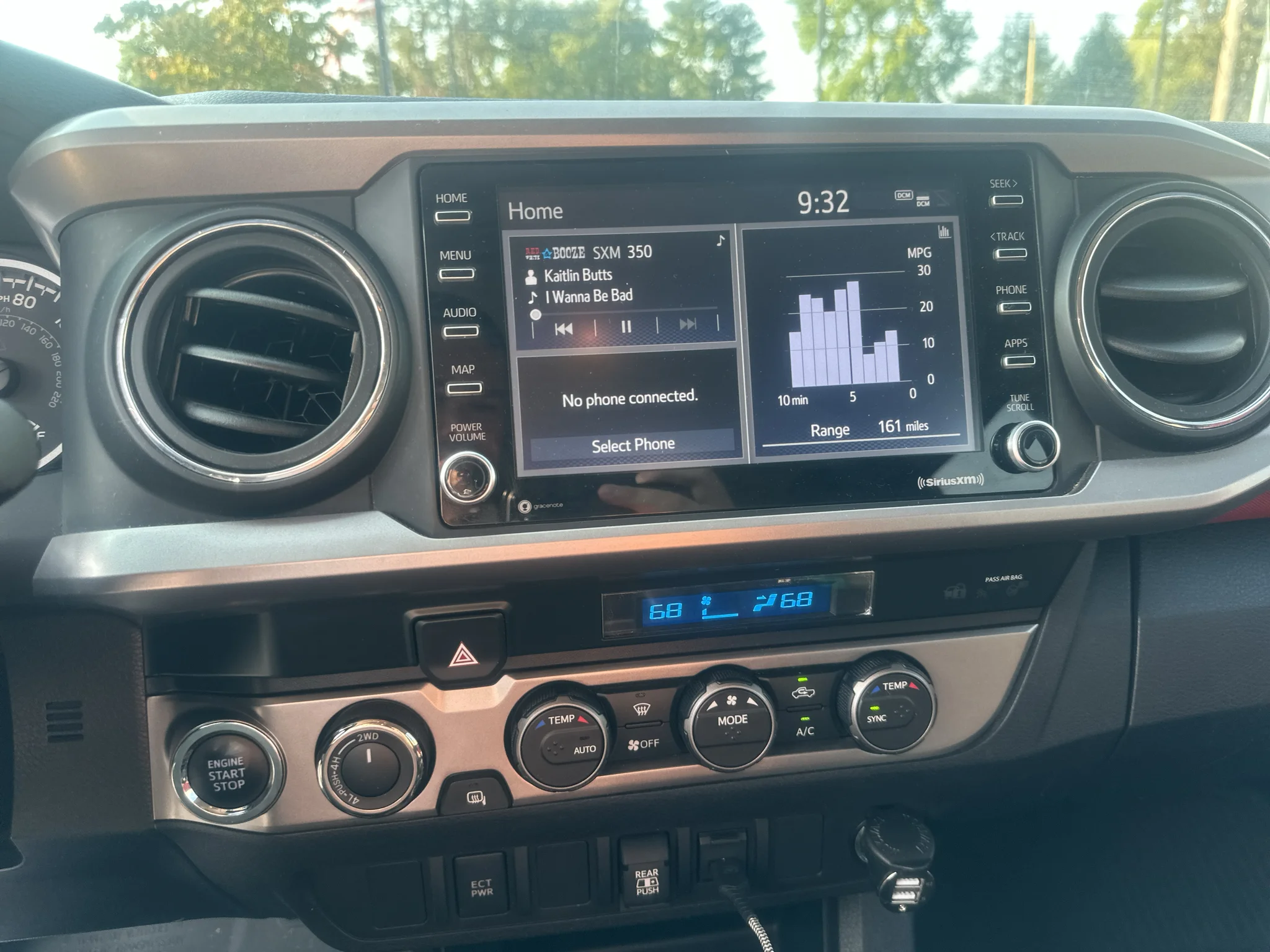 Used 2023 Ice Cap Toyota SR5 image 9