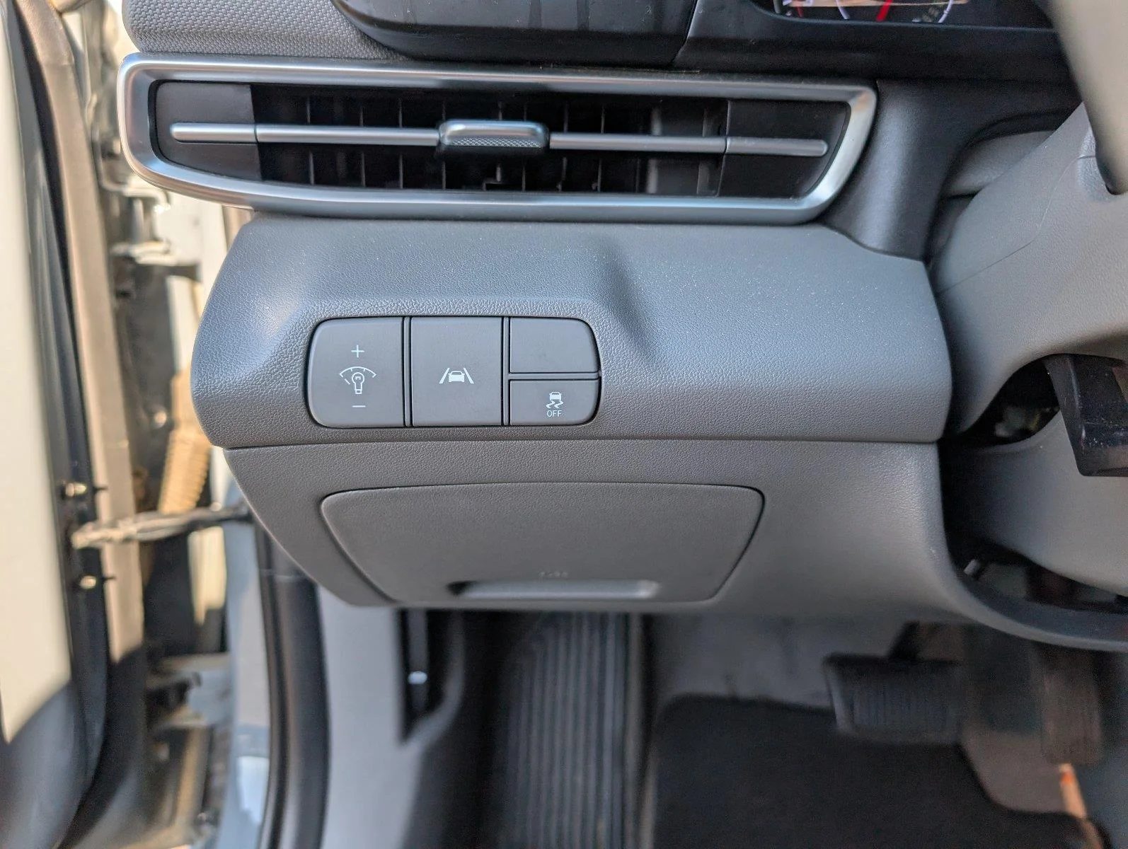 Used 2023 Electric Shadow Hyundai SEL image 29
