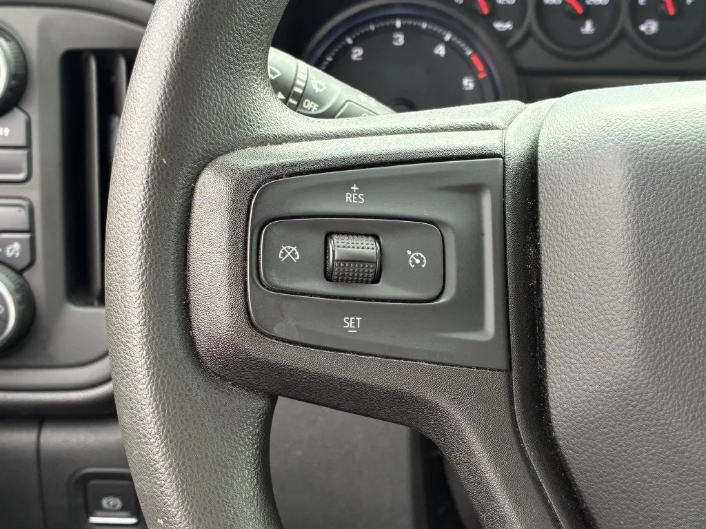 Used 2021 SILVER ICE METALLIC Chevrolet Custom image 29