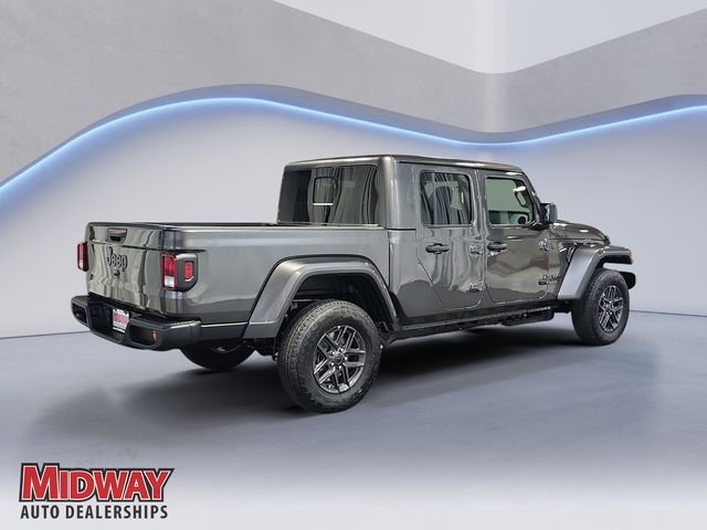 New 2026 Granite Crystal Metallic Clearcoat Jeep Sport S image 5