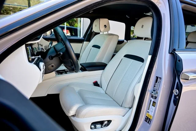 Used 2023 Tempest Grey Rolls-Royce Ghost Black Badge | Ultra-Rare Specification | Over $448,000 Ori image 17