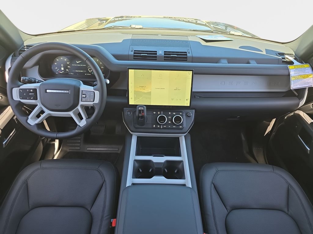 New 2026 Carpathian Grey Land Rover X-Dynamic SE image 9