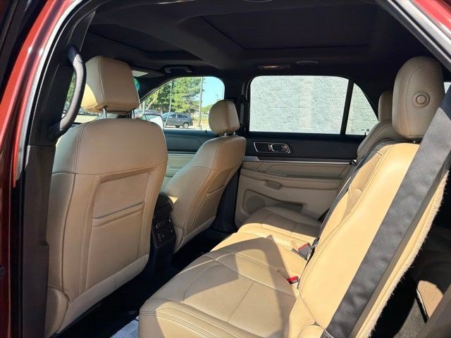 Used 2016 Bronze Ford Limited image 14