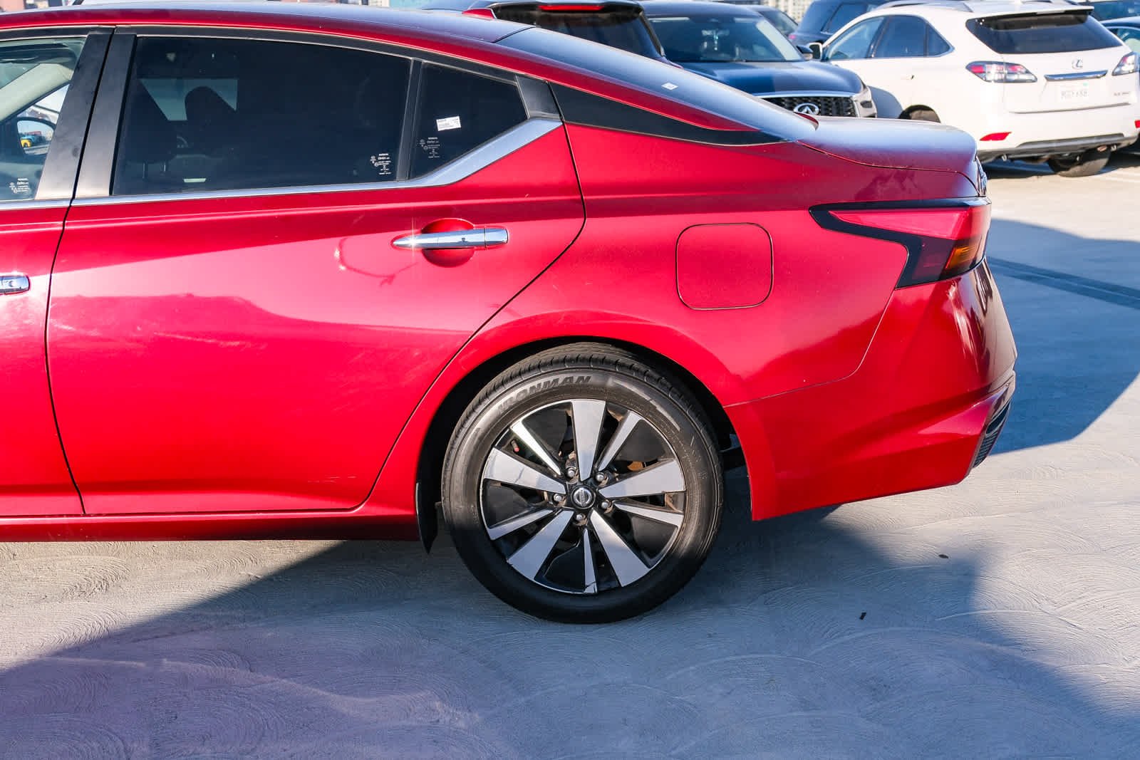 Used 2022 Scarlet Ember Tintcoat Nissan 2.5 SV image 8