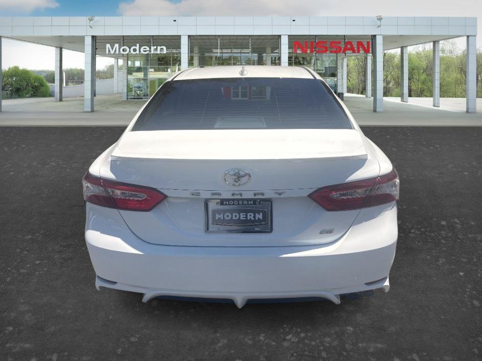 Used 2020 Super White Toyota SE image 4