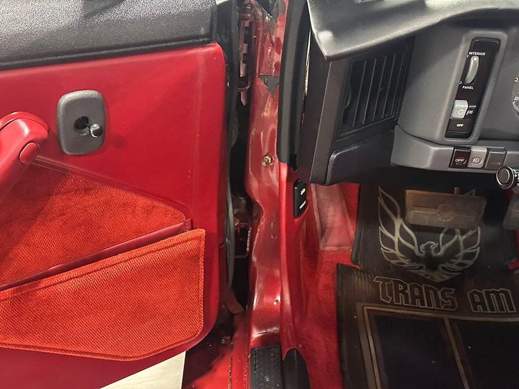 Used 1987 Red Pontiac  image 63
