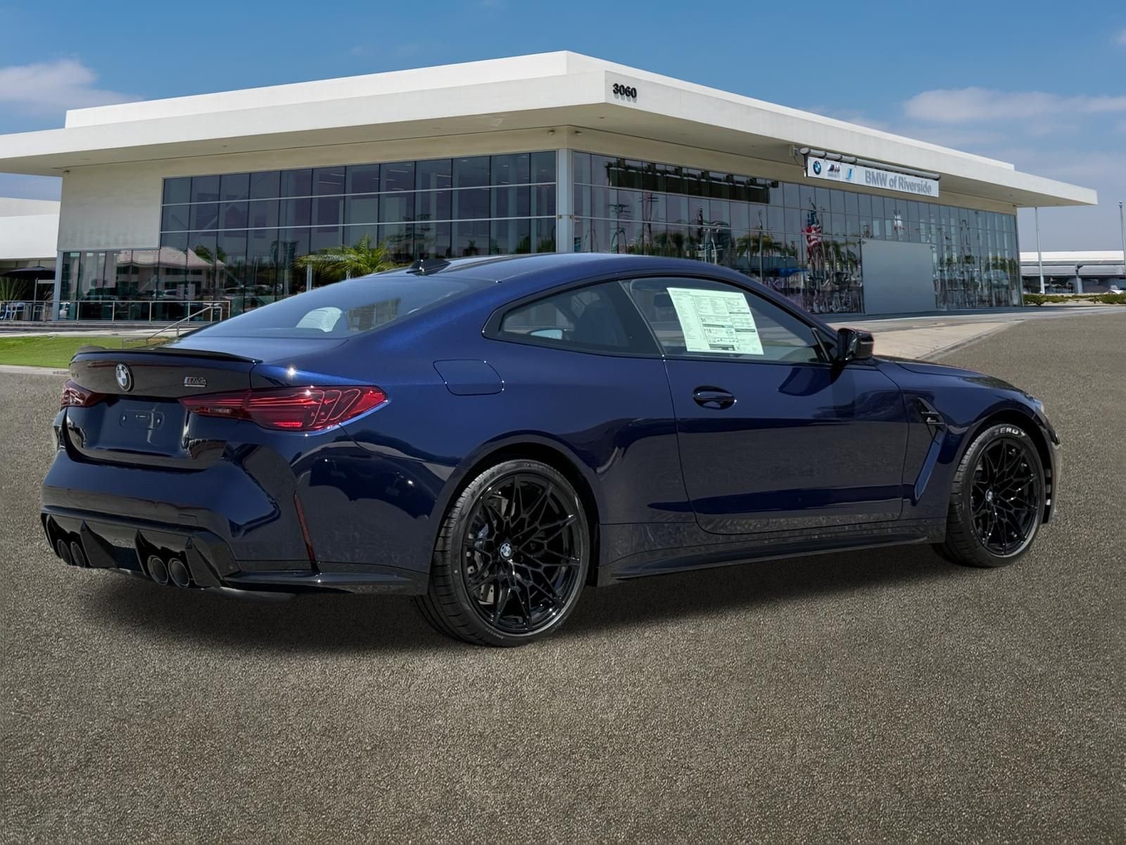 New 2027 Tanzanite Blue II Metallic BMW Competition image 10