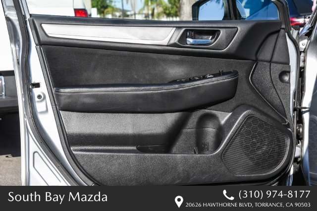 Used 2015 Silver Subaru 2.5i Premium image 23
