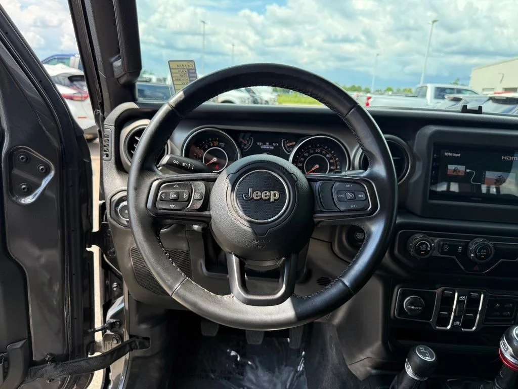 Used 2019 Gray Jeep Unlimited Sport S image 14