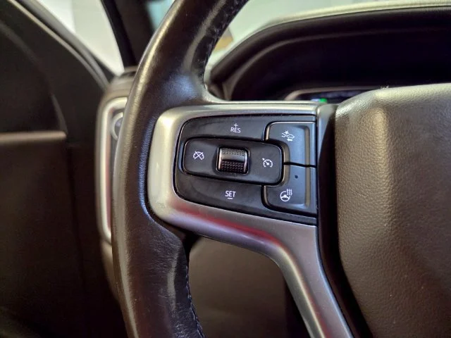 Used 2022 IRIDESCENT PEARL TRICOAT Chevrolet LTZ image 28