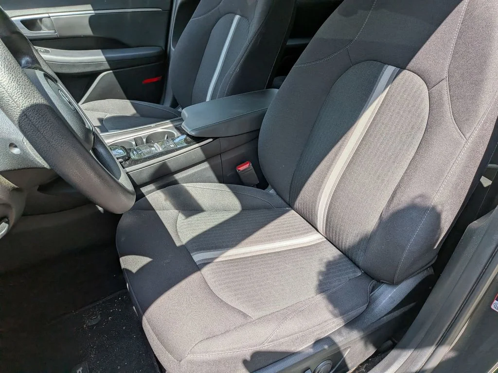 Used 2022 Gray Hyundai SEL image 13