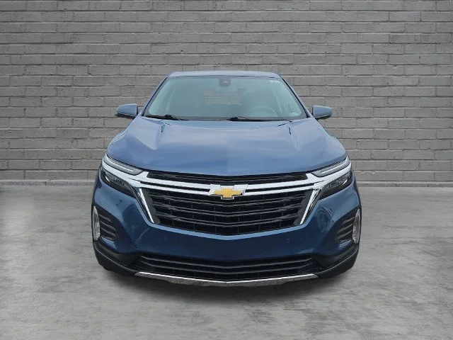 Used 2024 Lakeshore Blue Metallic Chevrolet LT image 8